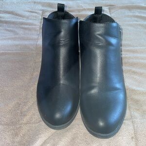 Sonoma Millo Ankle Boots
